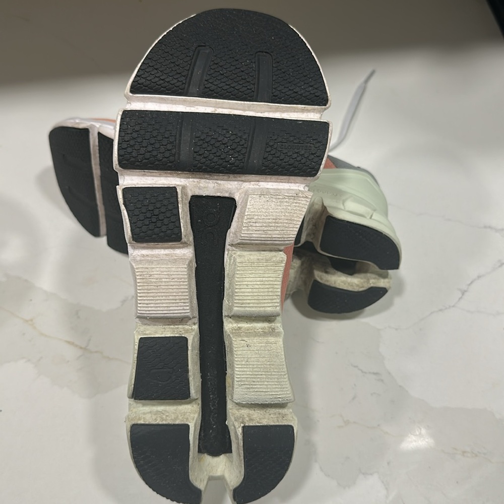 On Running Peach and White Women's Sneakers - Picture 9 of 10